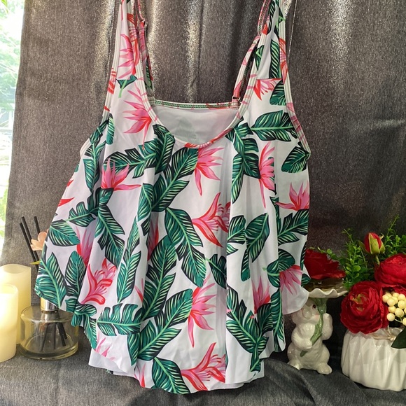 Bathing suit - Picture 3 of 4